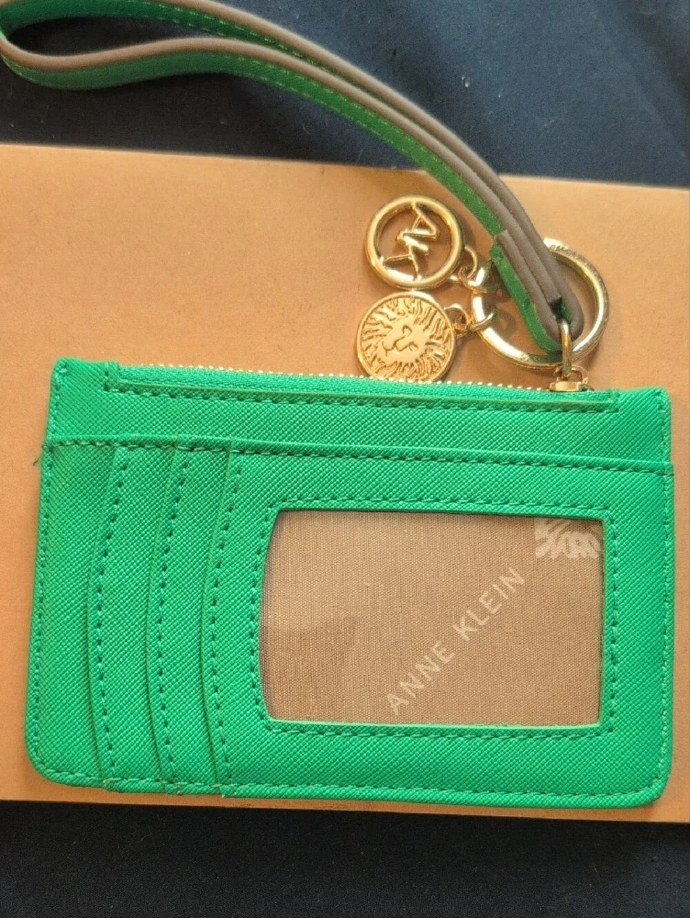 Anne Klein Emerald Green Card Holder with Gold Charms *NWOT